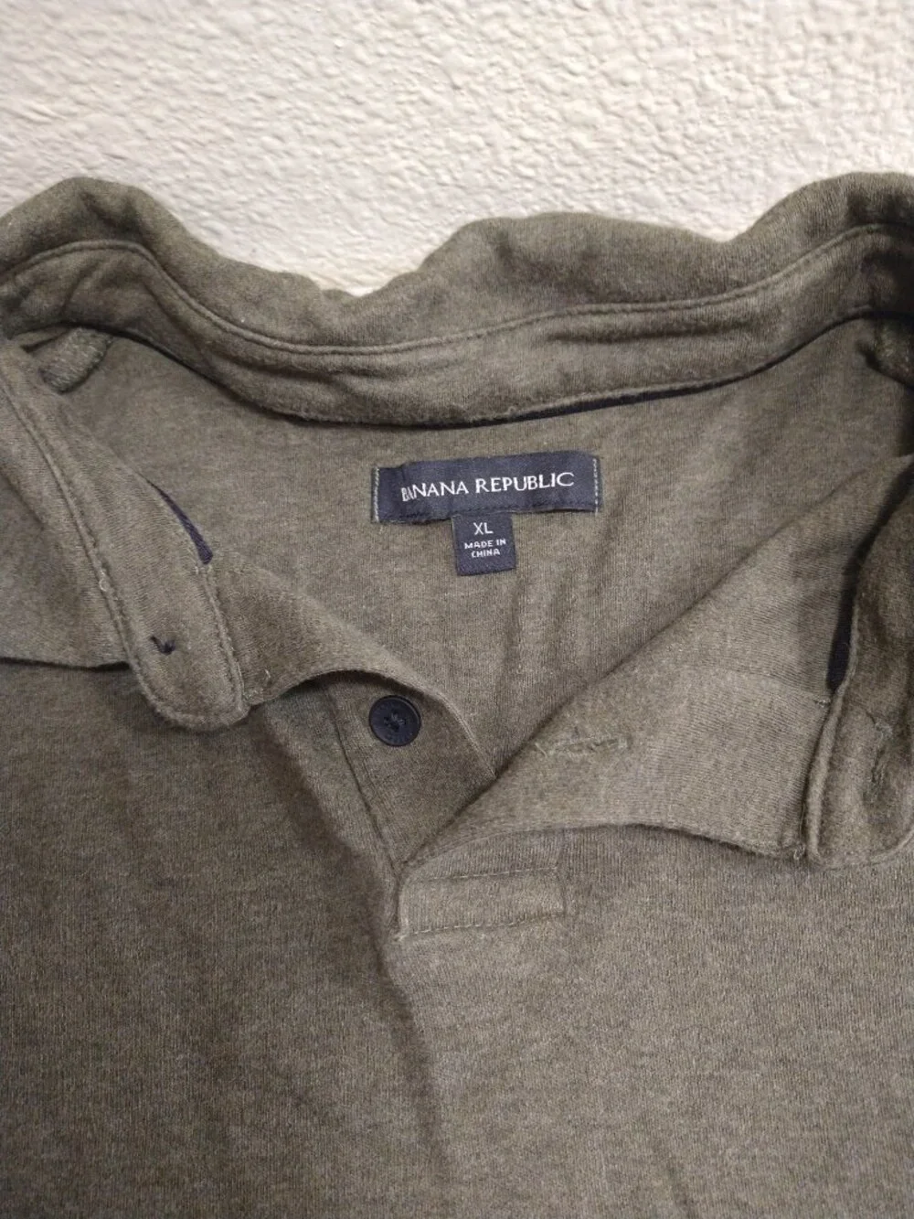 Olive Green Polo Shirt Close-Up For Men | Size XL| Banana Republic |OpenToOffer